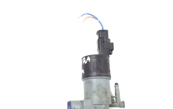 Nissan Navara Windscreen/windshield washer pump 9641553880