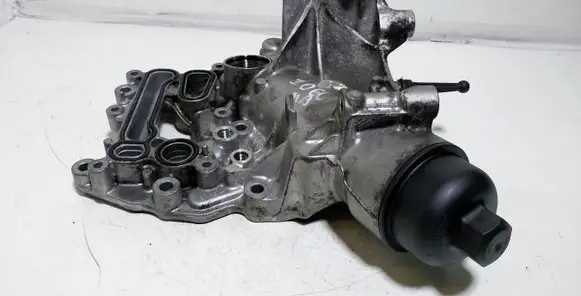 Mercedes-Benz E W213 Oil filter mounting bracket A6541803000