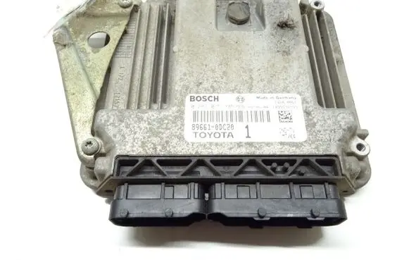 Toyota Yaris Engine control unit/module ECU 89661-0DC20