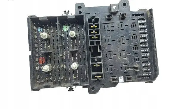 Chrysler Grand Voyager III Fuse box set P04707994AC