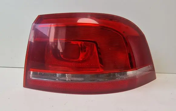 Volkswagen PASSAT B7 Rear/tail lights 3AF945096E
