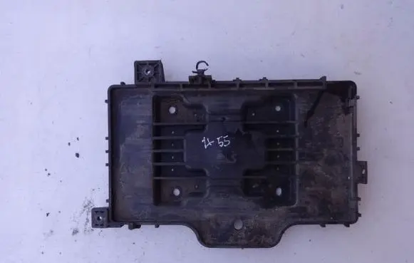 Hyundai i30 Battery tray 