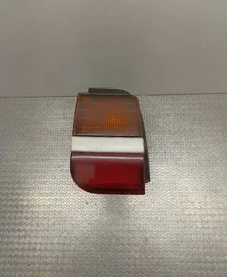 Mitsubishi Space Wagon Rear/tail lights 0431536L