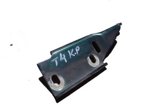 Engine bonnet/hood hinges