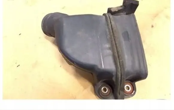 Toyota Dyna U100 Y100 Intake resonator 