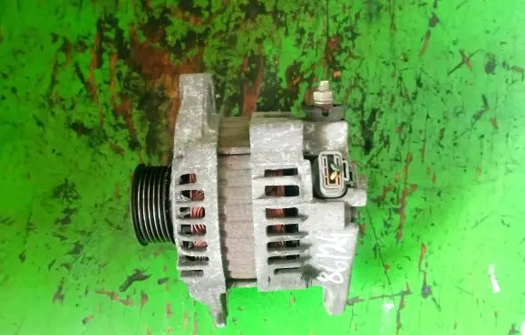 Nissan Almera N16 Generator/alternator