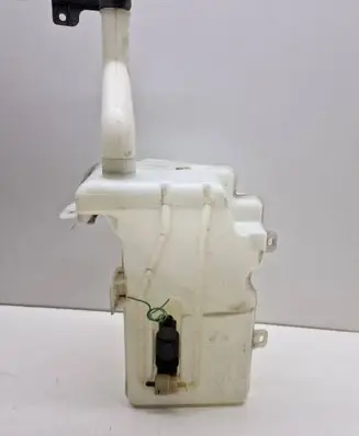 Mitsubishi Colt Windshield washer fluid reservoir/tank MN105384 A4548600060 MN105383