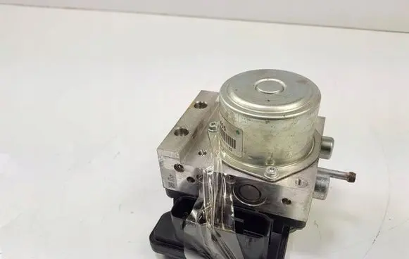 Infiniti Q50 ABS Pump 79134665
