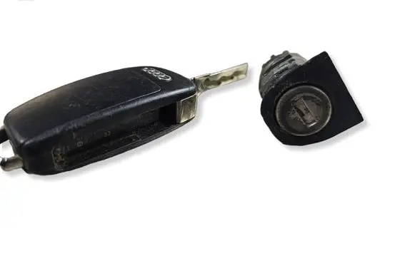 Audi A6 S6 C6 4F Front door lock (next to the handle) 4F0837063