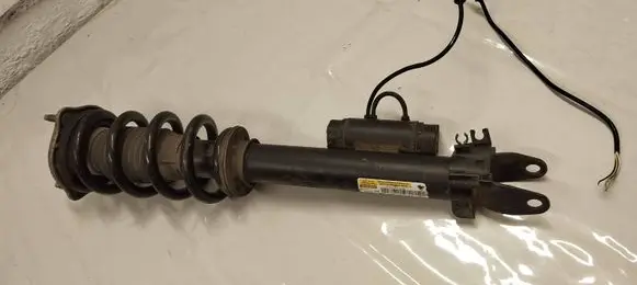 Mercedes-Benz C AMG W205 Front shock absorber/damper A2053200800 1511200034142