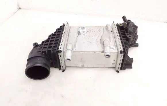 Volkswagen Transporter - Caravelle T6 Intercooler radiator 04L145749M