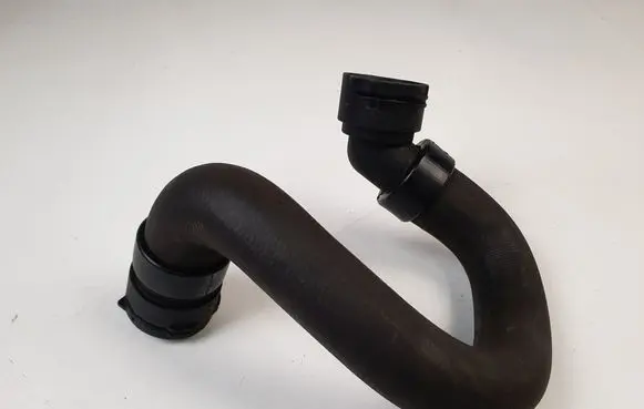 Opel Astra J Engine coolant pipe/hose