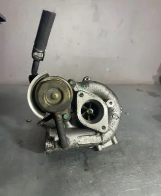 Nissan Almera Tino Turbo 144115M300 GT1548