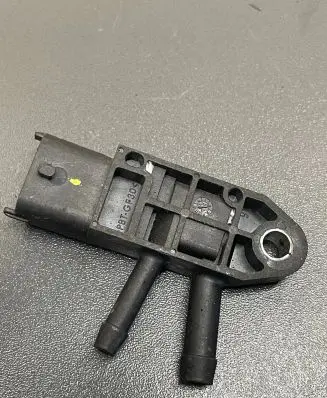 Nissan Qashqai Exhaust gas pressure sensor 227702184R 0281006252