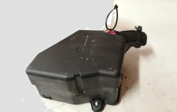 Audi A6 S6 C6 4F Fuse module 8D2941824 A053063