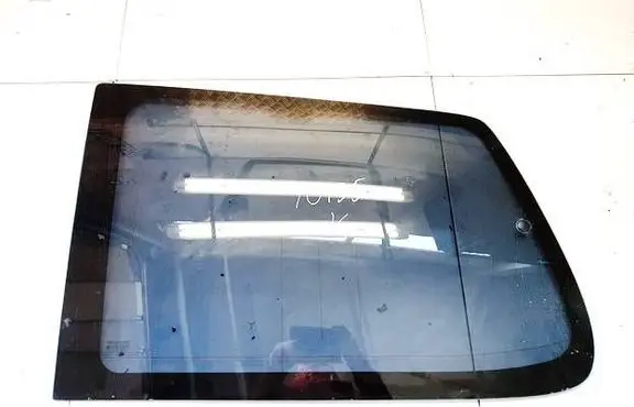 Citroen C8 Rear side window dot39as2m34