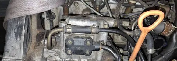 Audi A4 S4 B5 8D Fuel injection high pressure pump 028130115a