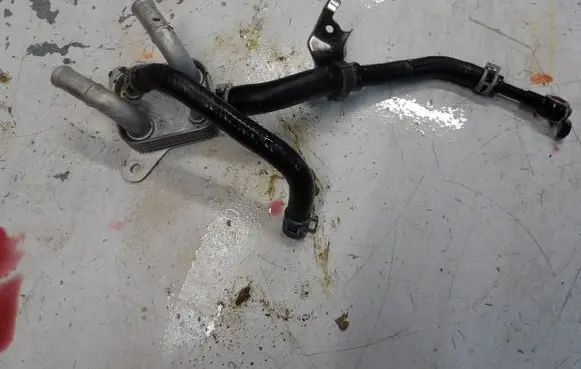 Toyota Yaris XP210 Gearbox / Transmission oil cooler 321102699