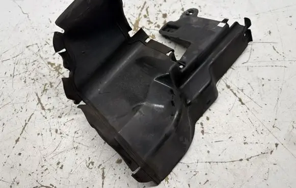 Volvo S80 Intercooler air guide/duct channel M0N7A