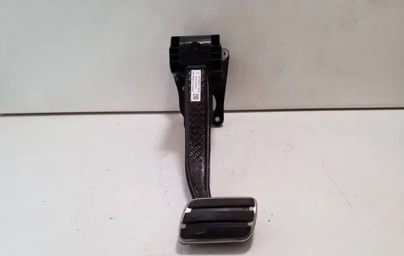 Porsche Taycan 9J1 Brake pedal 9JA723029A