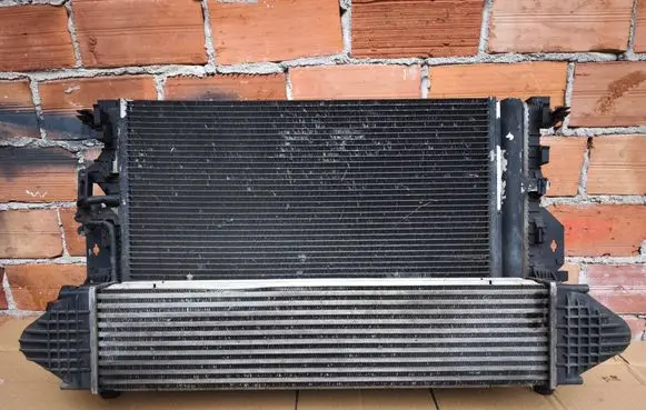 Coolant radiator