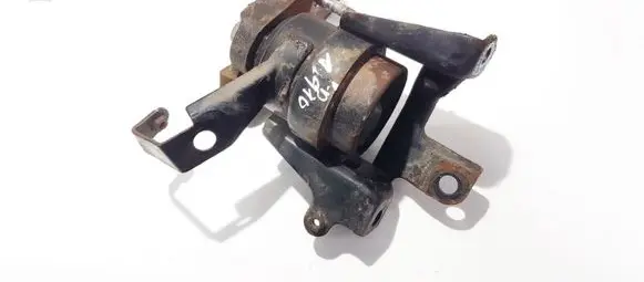 Toyota Corolla Verso AR10 Engine mount bracket