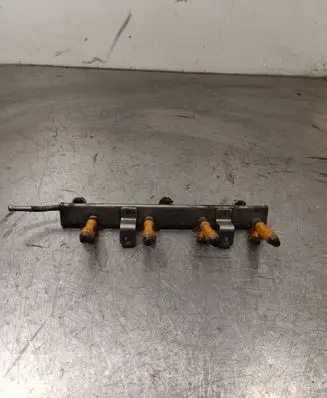 Suzuki Swift II Fuel injectors set 0922D