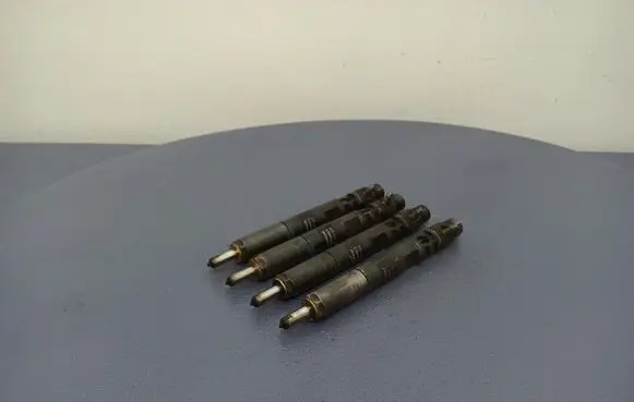 Ford Focus Fuel injector 2T1Q9F593AA