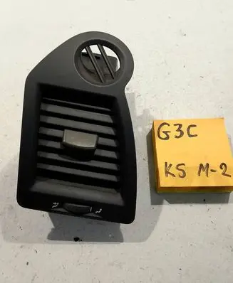 Renault Megane II Dashboard side air vent grill/cover trim 300910