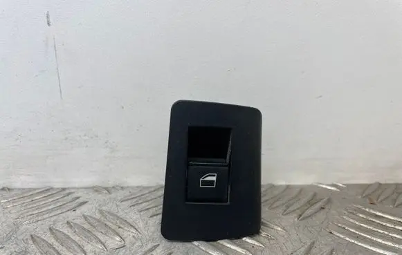 BMW X5 E53 Electric window control switch 8385955