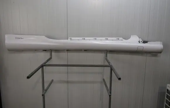 Mercedes-Benz E AMG W210 Front sill (body part) a2076901040