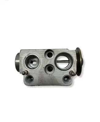 BMW 3 E90 E91 Air conditioning (A/C) expansion valve 9182512 64119182512