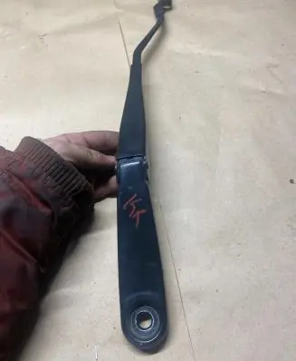 Volvo V40 Front wiper blade arm 31276059
