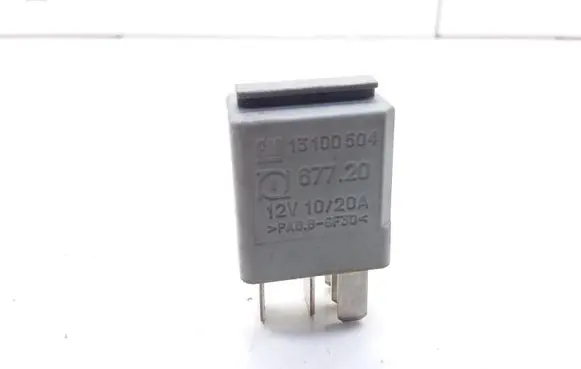 Opel Meriva A Hazard warning light relay 13100504 67720