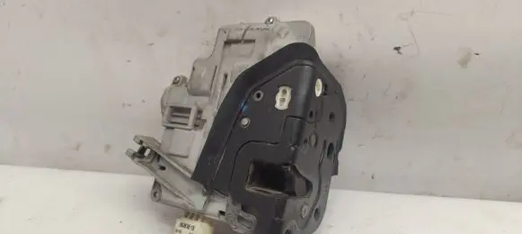 Audi A6 S6 C6 4F Front door lock 4F1837016