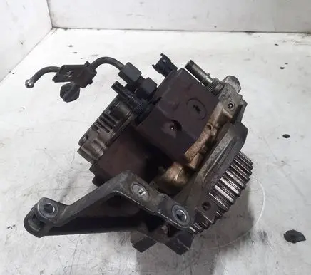Ford Focus C-MAX Fuel injection high pressure pump 0445010089 9651844380