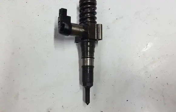 Seat Leon (1P) Fuel injector 03G130073TXAUTOP 03G130073T