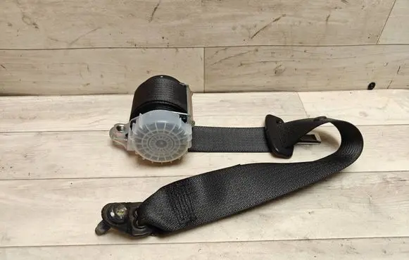 Chevrolet Cruze Rear seatbelt 13283161 13251539