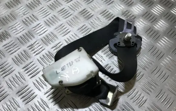 Opel Corsa B Rear seatbelt