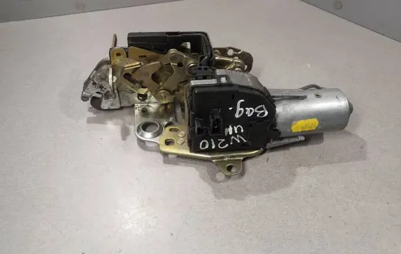 Mercedes-Benz E W210 Tailgate/trunk/boot lock/catch/latch A2107400536 0390201678