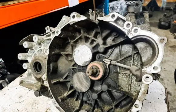 Volvo S80 Manual 5 speed gearbox 98W22 7110
