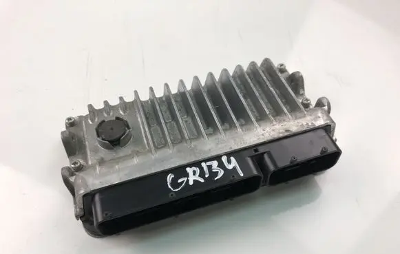Toyota Yaris Engine control unit/module 896610U120