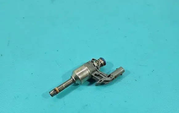 Fuel injector