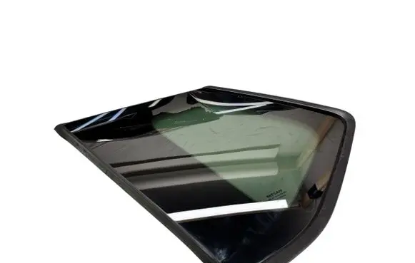 Nissan Rogue Rear side window 833016RR0A