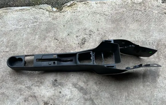 Skoda Rapid (NH) Center console 