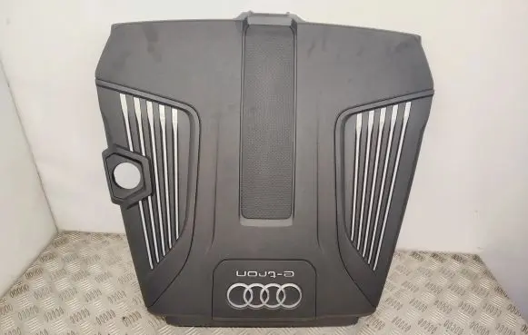 Audi Q7 4M Engine cover (trim) 70593911