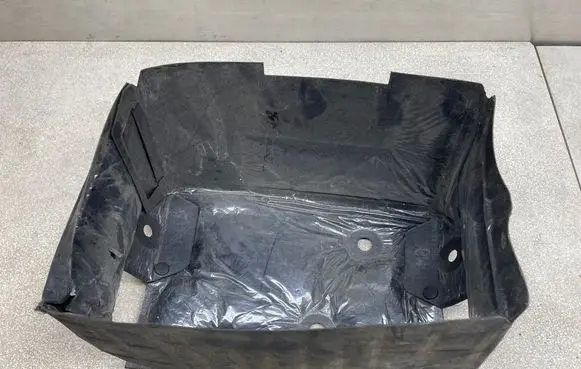 Opel Astra J Battery box tray cover/lid