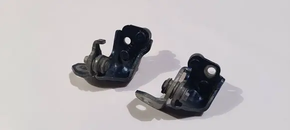 Rear door hinge set