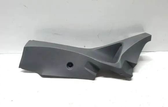 Ford Focus (C) pillar trim 4M51-A31017-A