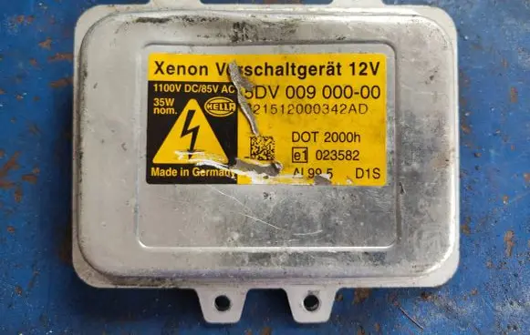 Mazda 5 Headlight/headlamp 1512000342AD 5DV00900000